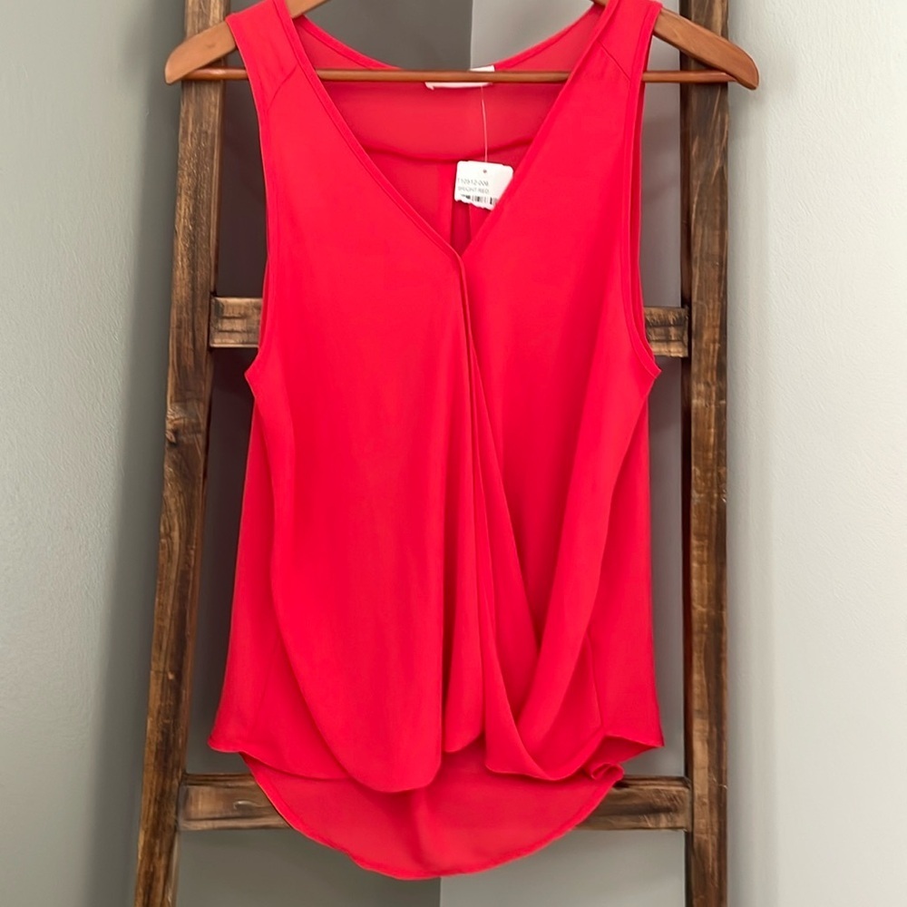 Beautiful burnt orange Lush top